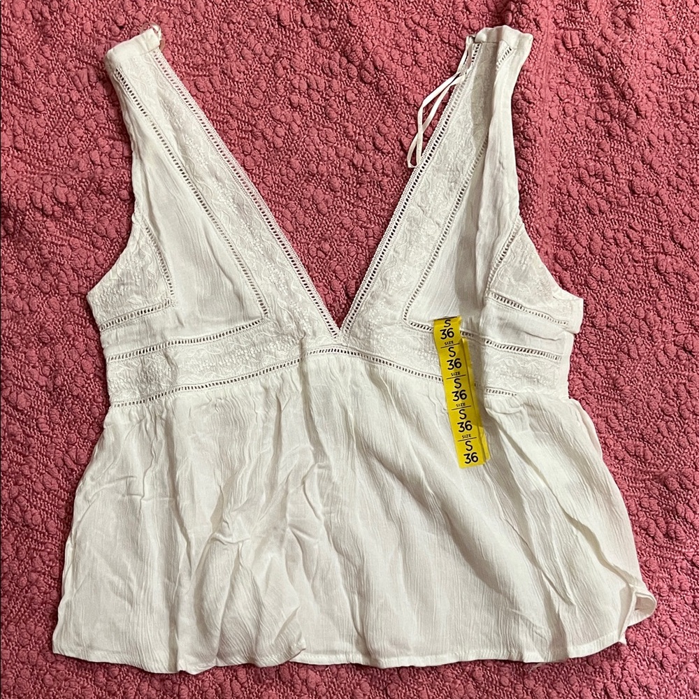 Breezy White Sleeveless Top